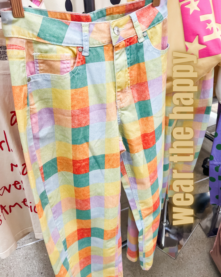Colorful checkered barrel pants 