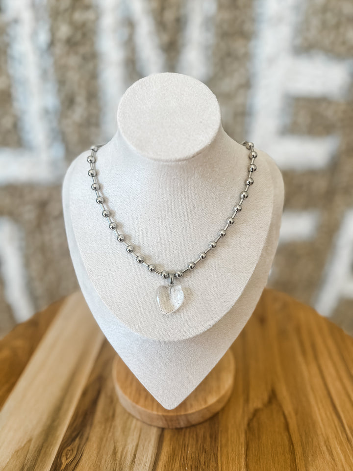 Necklace with a heart-shaped pendant 