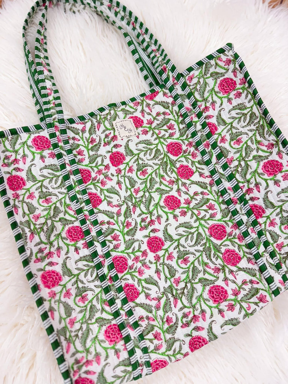 Quilted aesthetic tote bag for every day use 