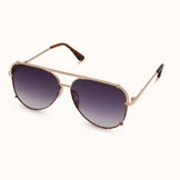 Aviator sunglasses with gold frame and gradient lenses