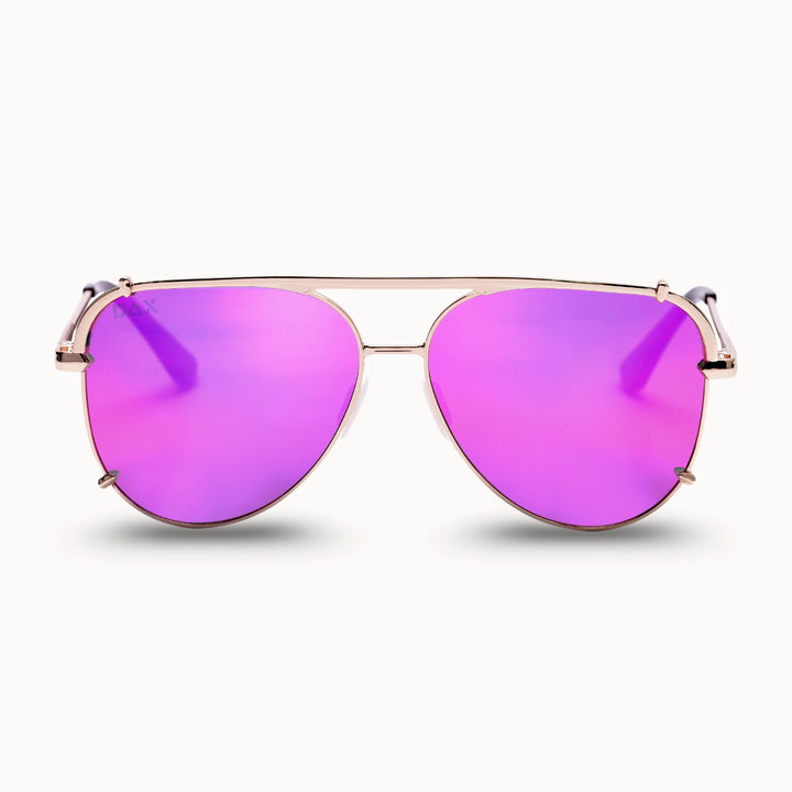 Aviator sunglasses with pink lenses and gold frames 