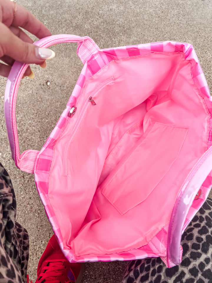inside view of light and dark pink striped tote
