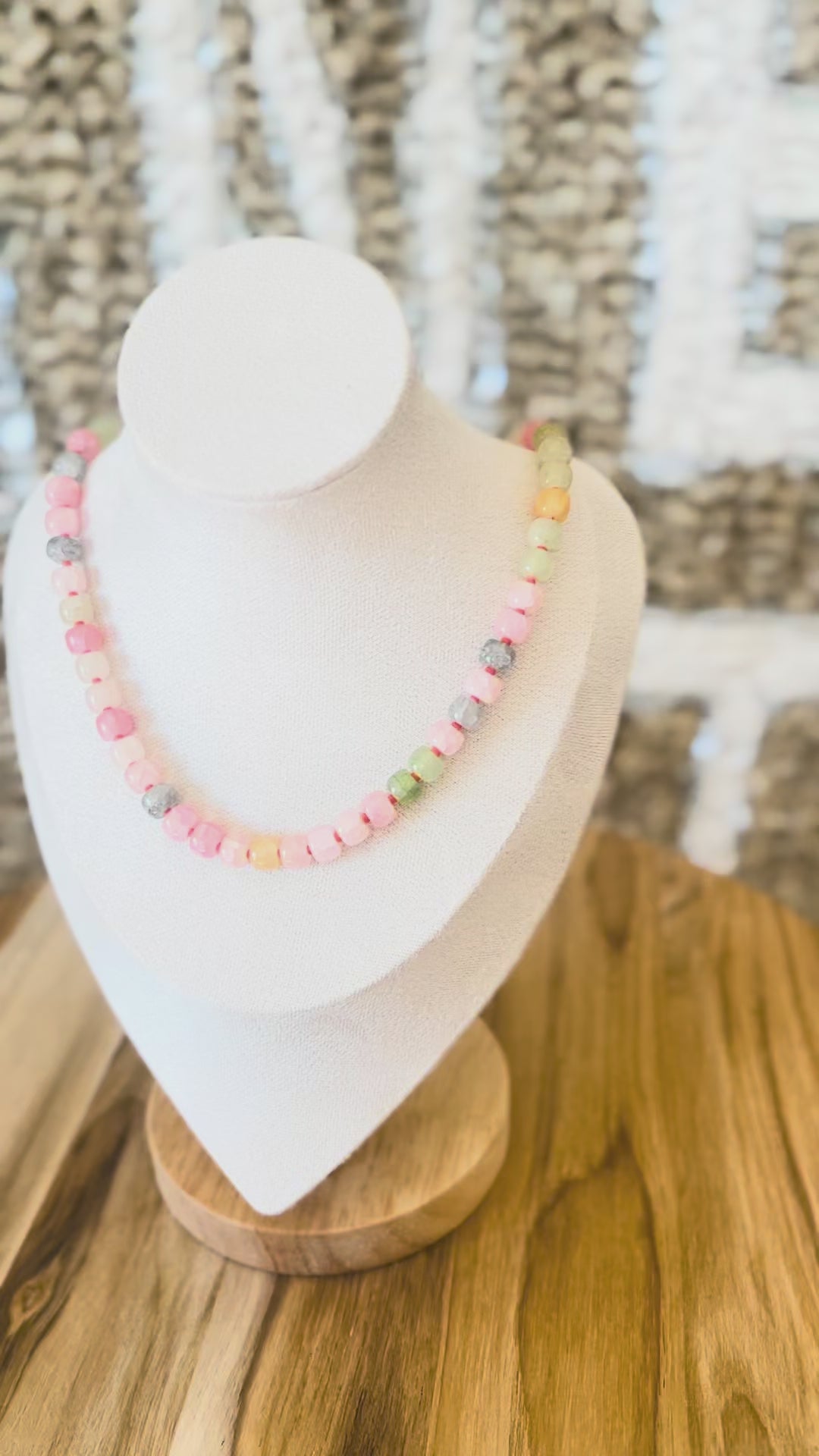 Video of colored beaded necklace 
