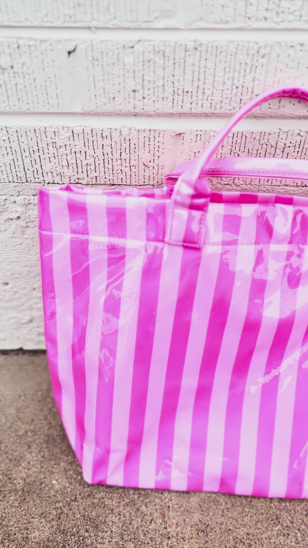 video of light and dark striped tote